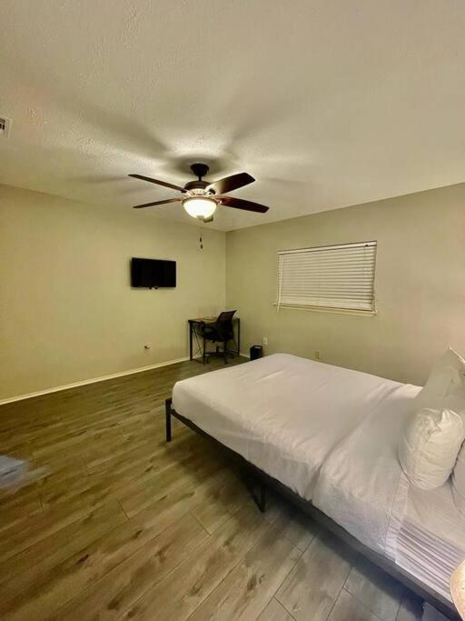 3 Bedroom Entire Home - Centrally Located In Katy, Texas Exterior foto