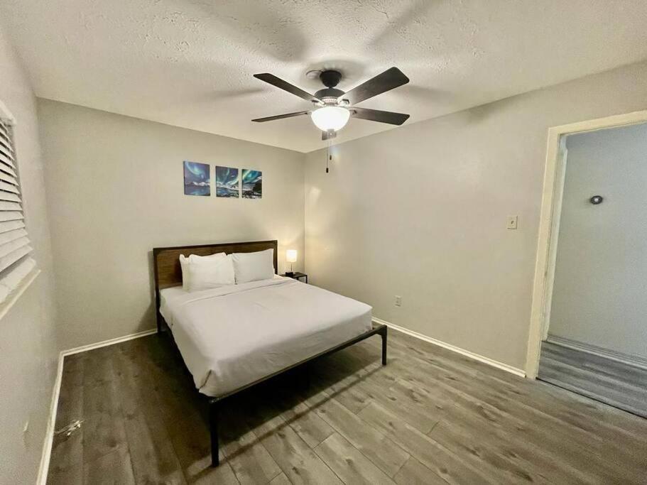 3 Bedroom Entire Home - Centrally Located In Katy, Texas Exterior foto