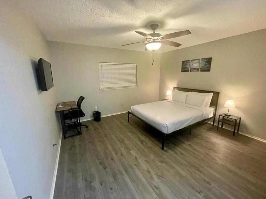 3 Bedroom Entire Home - Centrally Located In Katy, Texas Exterior foto